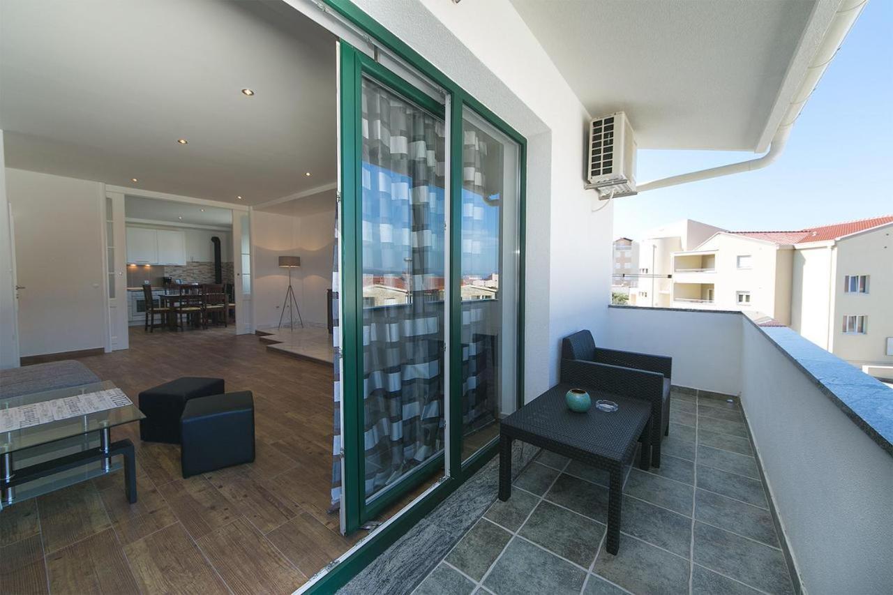 Apartments Sanja Baška Voda Eksteriør bilde