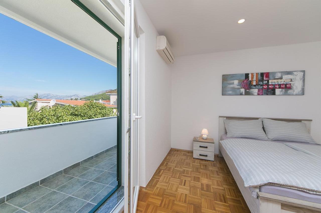 Apartments Sanja Baška Voda Eksteriør bilde